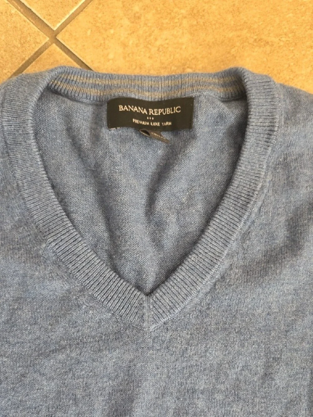 Banana Republic Men's V-Neck Sweater in Slate Blue